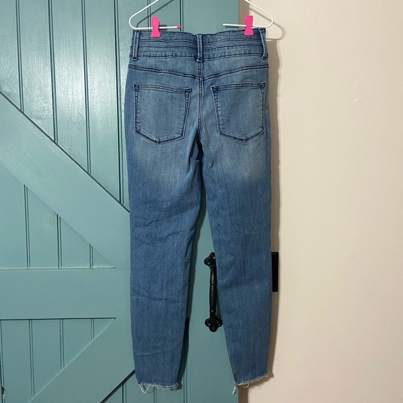 Maurice’s Super High Distressed Button Fly Jeans Size Small - Picture 2 of 4
